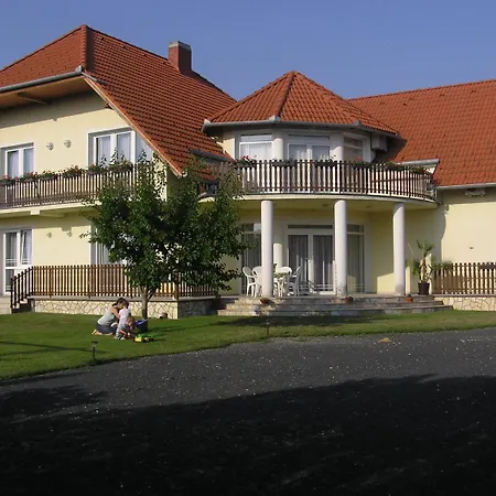 דירה Szaloky Apartmanhaz